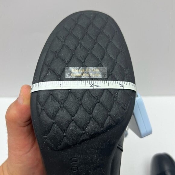 Aravon, Ladies Provence Asym Slip-On Shoes - Black. Size: 8.5 (US). NIB - Picture 12 of 16